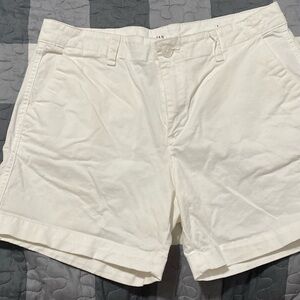 Gap white city short 4